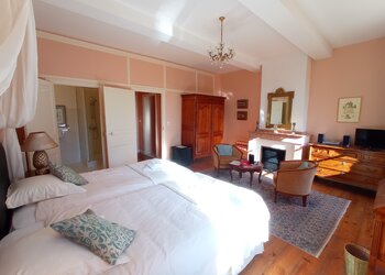 Top Holiday Homes and Bed and Breakfasts