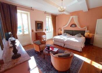 Top Holiday Homes and Bed and Breakfasts