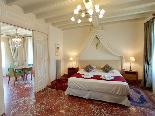 Top Holiday Homes and Bed and Breakfasts